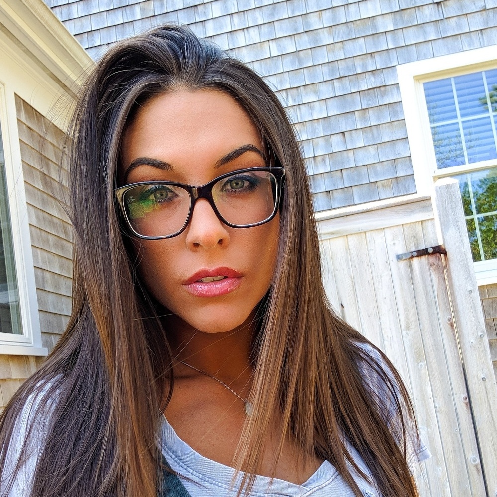 Meet your Posher, Katherine